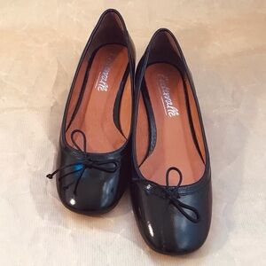 * HOLIDAYS SALE * L'Intervalle Classic Patent Leather Black Flats